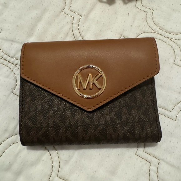 NEW Michael Kors Purse + Wallet - Picture 5 of 6